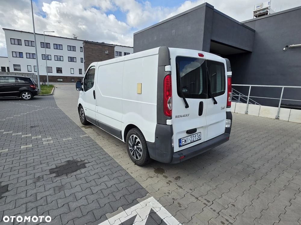 Renault Trafic - 10