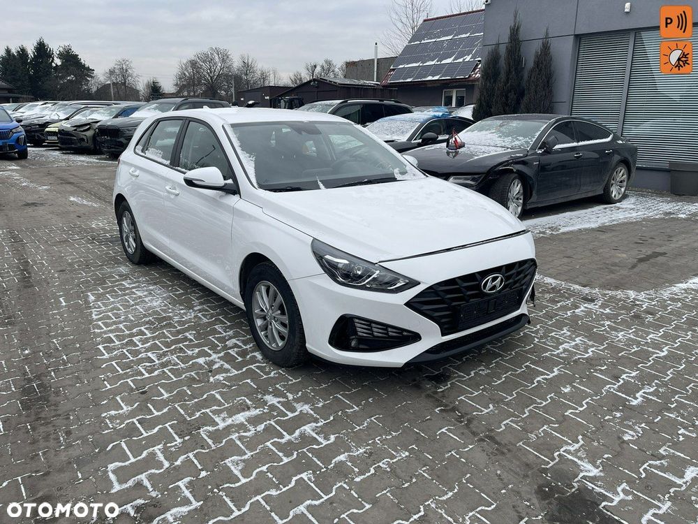 Hyundai i30 1.5 DPI Smart - 1