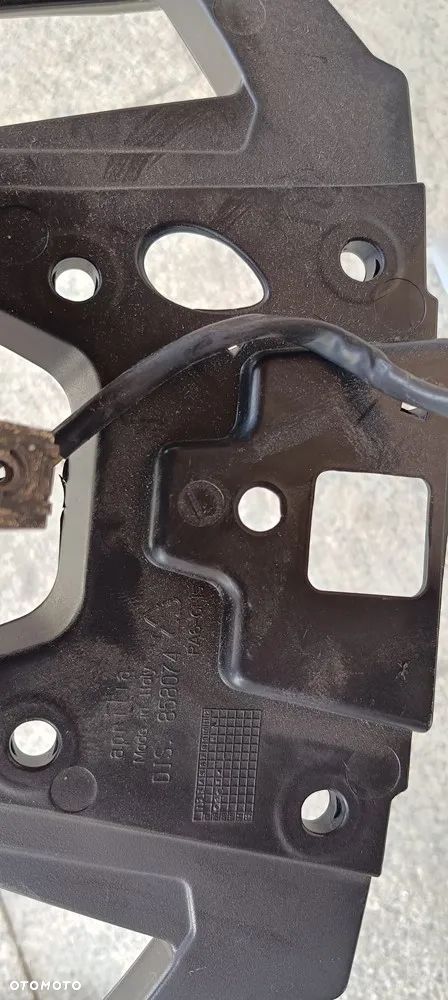 APRILIA SHIVER DORSODURO OWIEWKA OGON LAMPA RĄCZKI PASAŻERA - 25