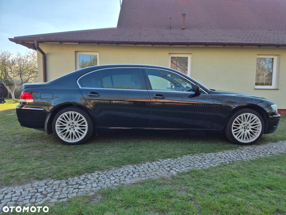 BMW Seria 7 - 8