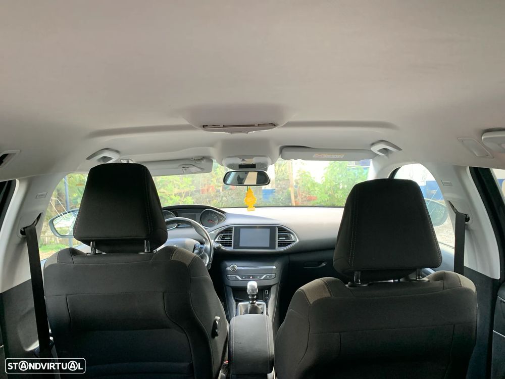 Peugeot 308 SW 1.2 PureTech Style J17 - 19