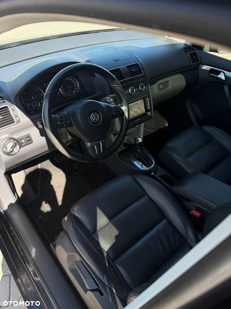 Volkswagen Touran 2.0 TDI DPF Highline DSG - 29