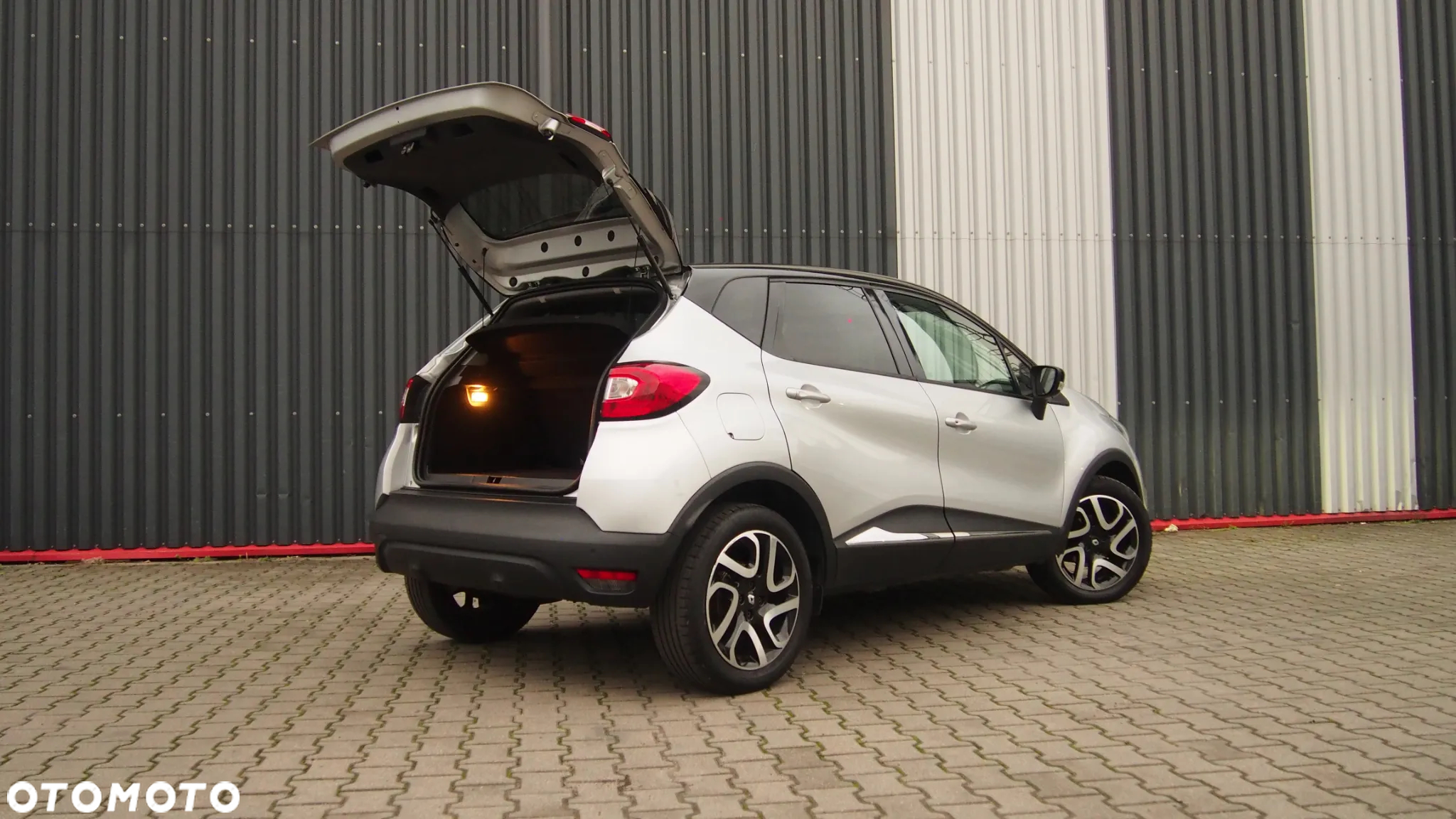 Renault Captur 0.9 Energy TCe Life EU6 - 19