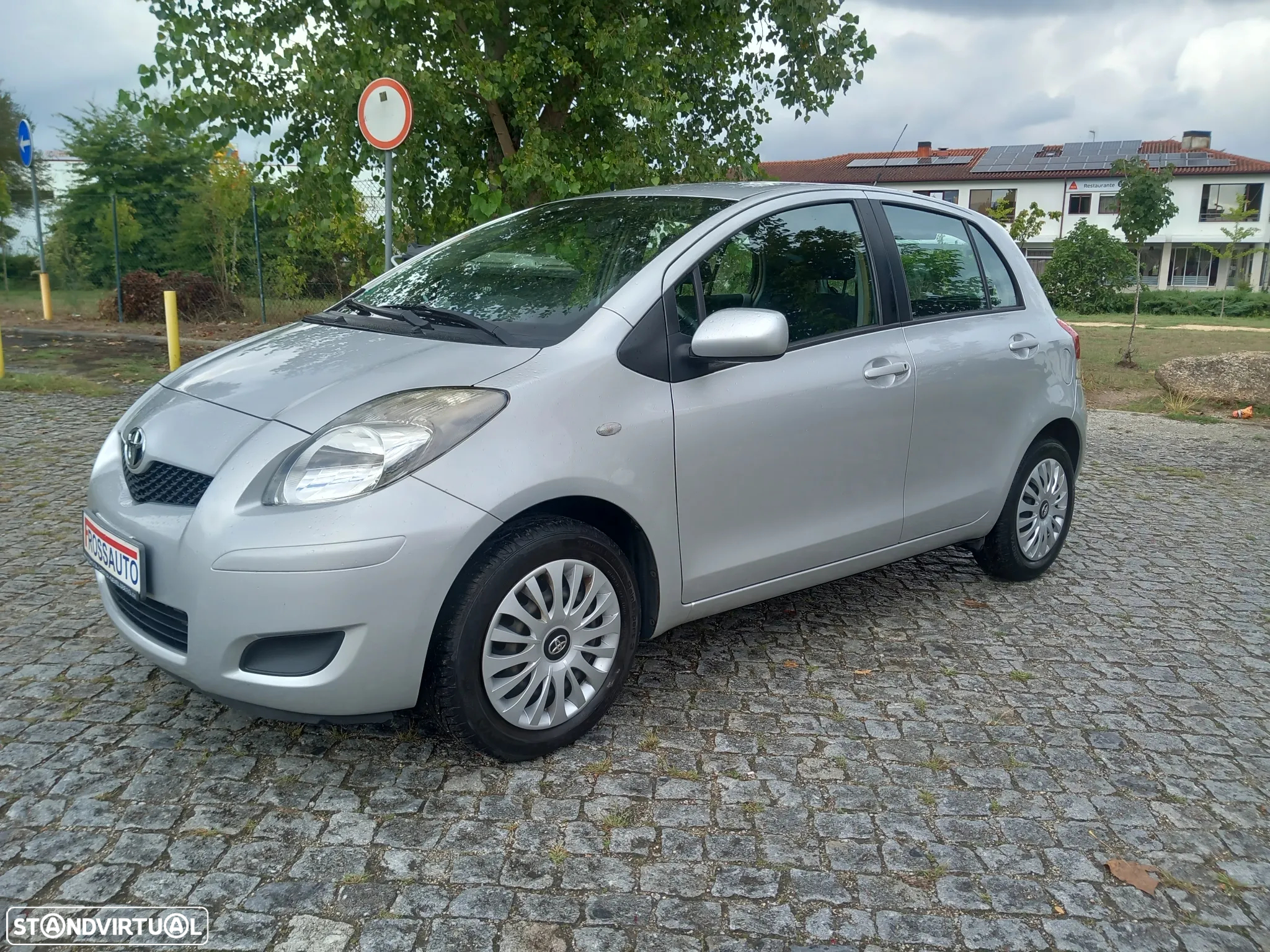 Toyota Yaris 1.0 VVT-i Comfort - 9