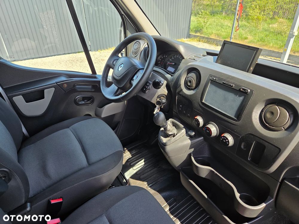 Renault Master - 25