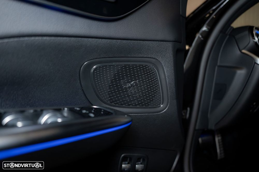 Mercedes-Benz C 300 e AMG Line - 28