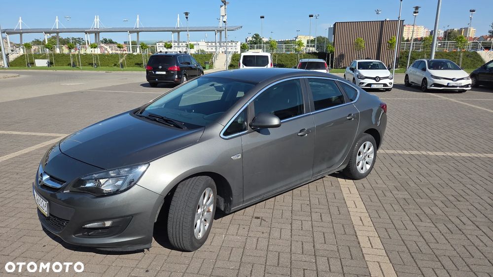 Opel Astra - 1