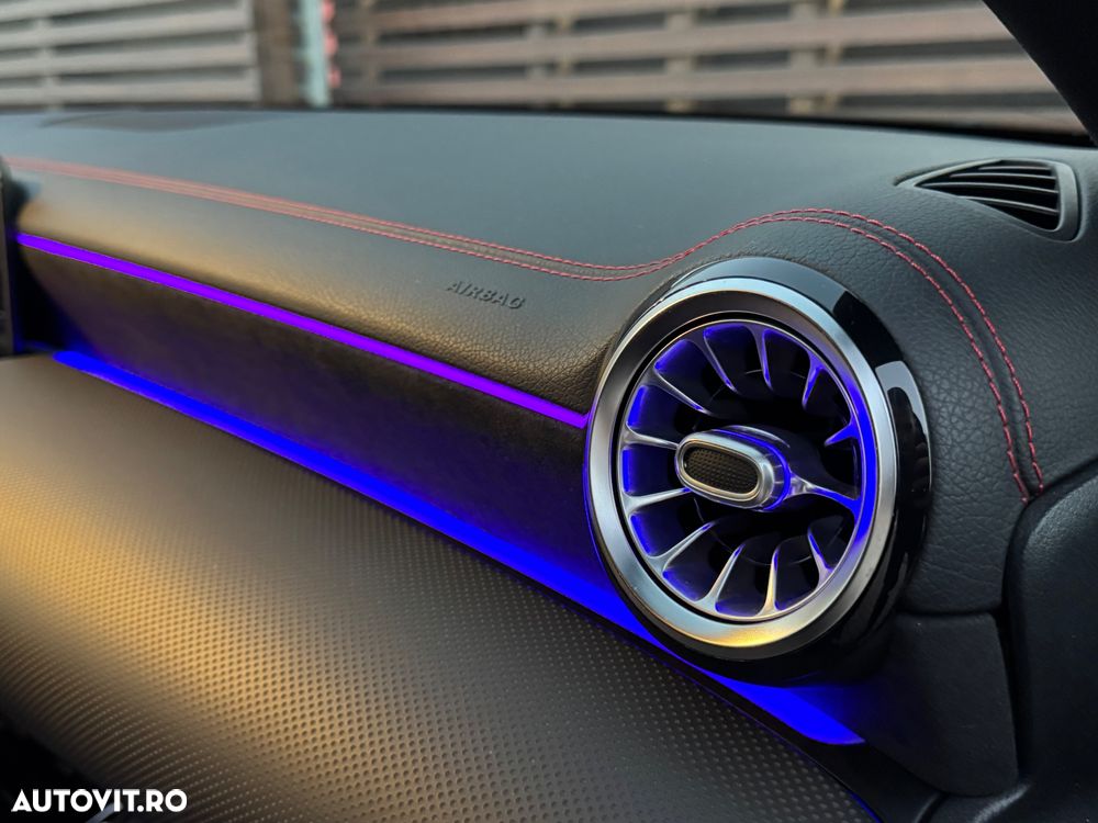 Mercedes-Benz CLA - 16