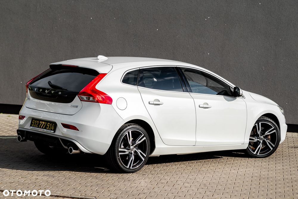 Volvo V40 D2 Geartronic RDesign - 11