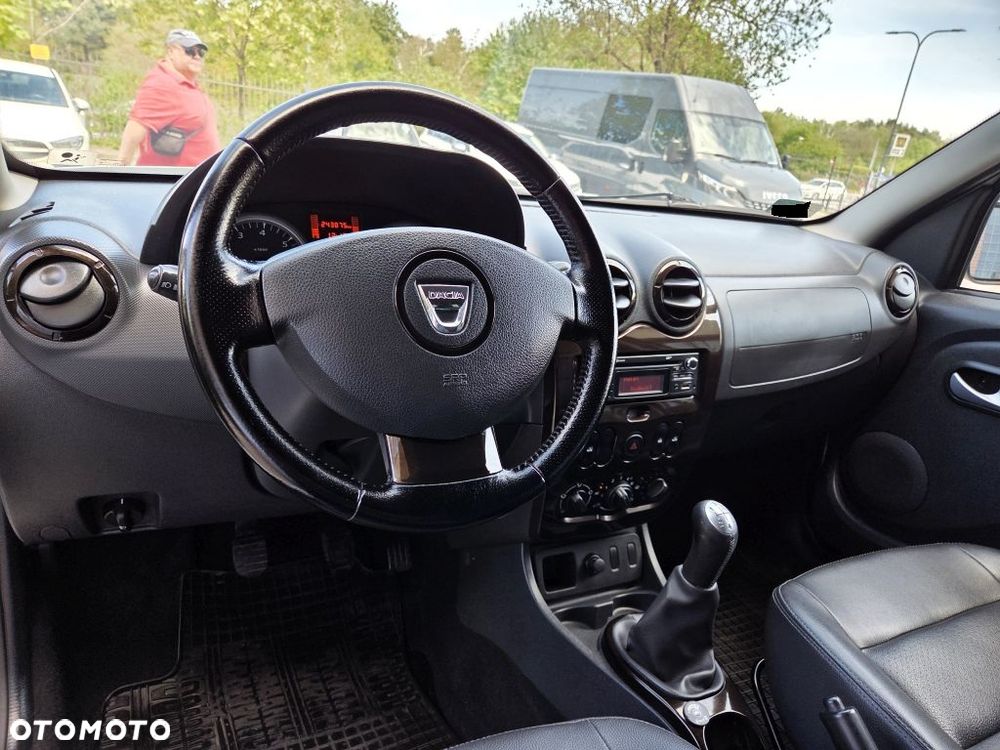 Dacia Duster 1.6 Laureate - 32