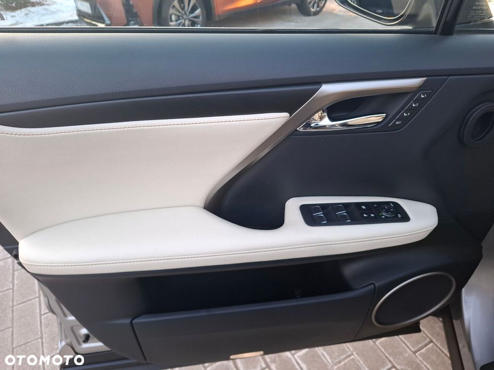 Lexus RX 450h F-Impression - 11