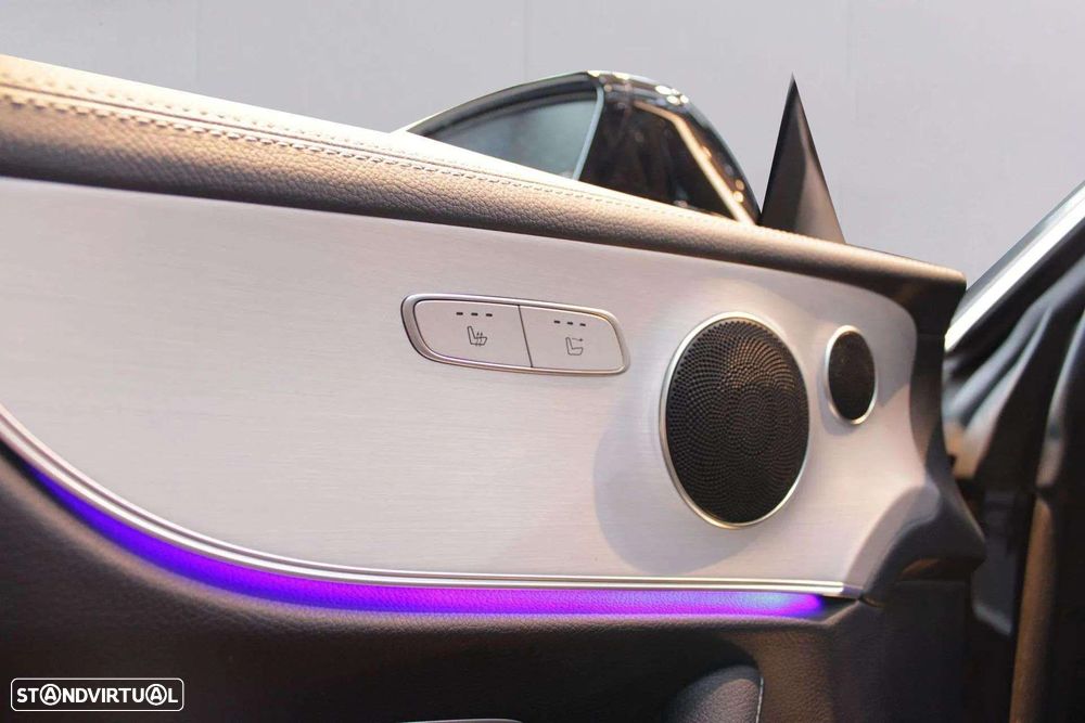 Mercedes-Benz E 220 - 43