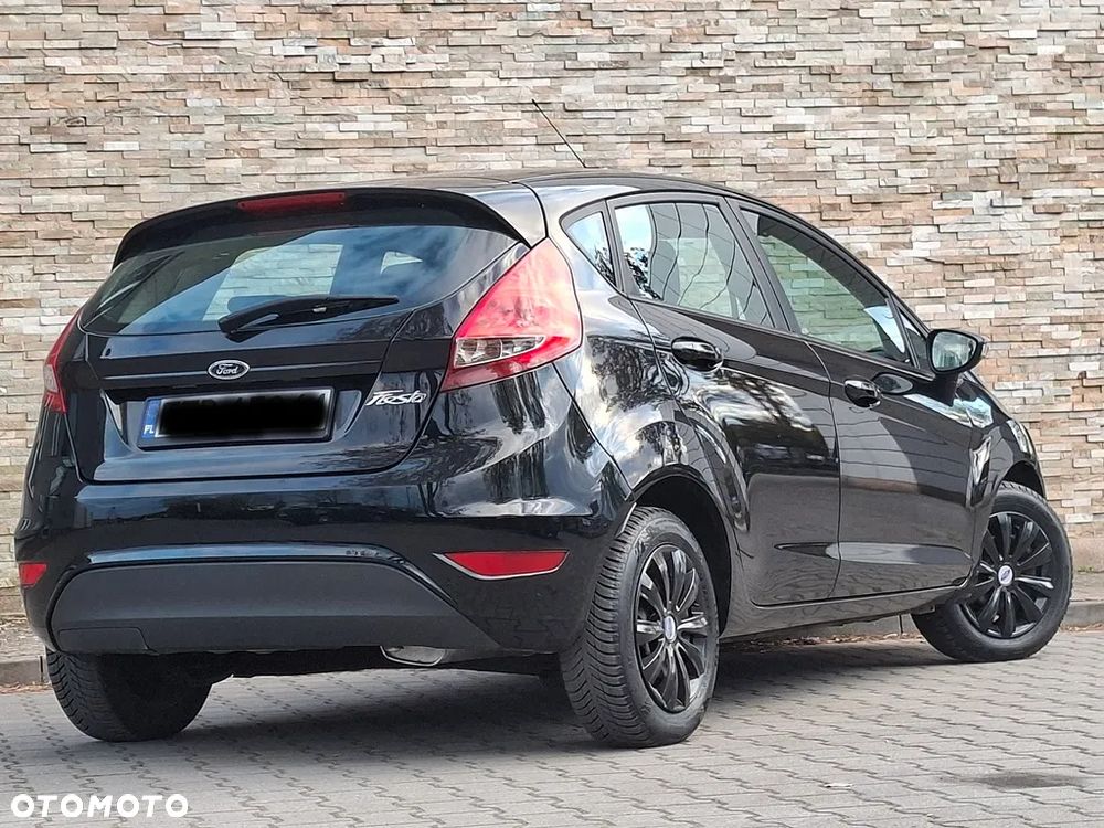 Ford Fiesta 1.25 Champions Edition - 9