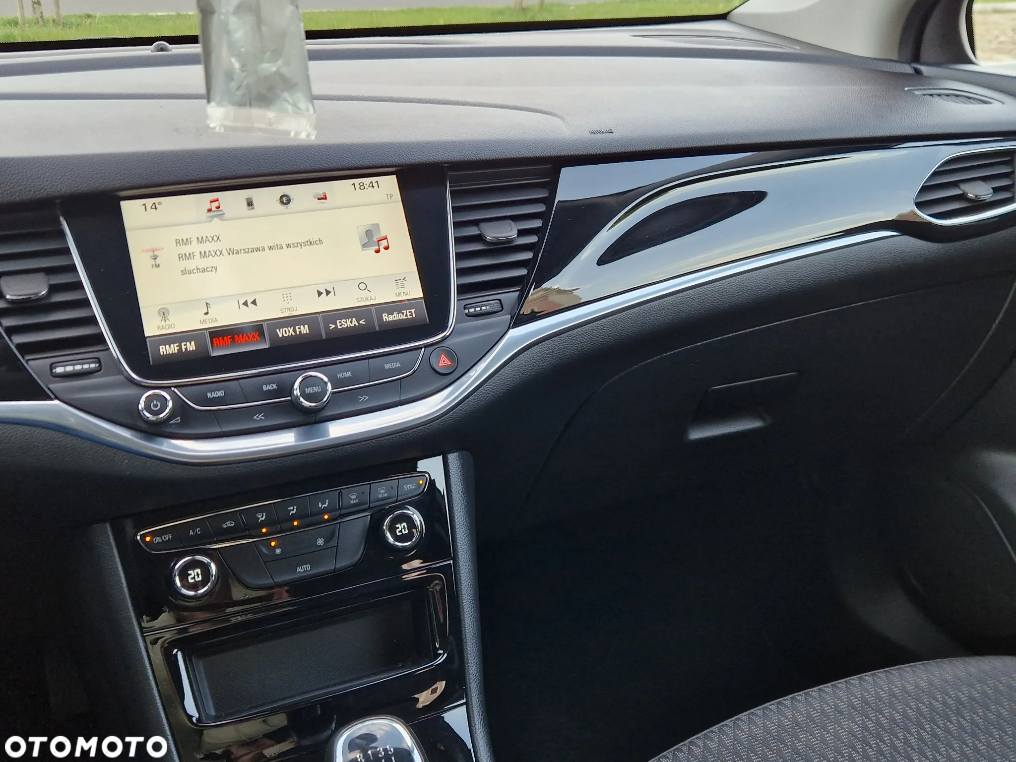 Opel Astra V 1.4 T Dynamic S&S - 33