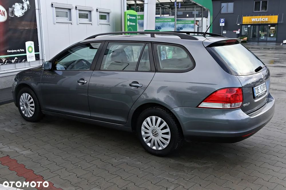 Volkswagen Golf - 23