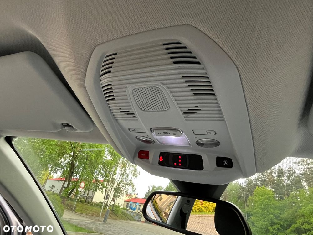 Peugeot 3008 BlueHDi 180 Stop & Start EAT8 Allure - 26