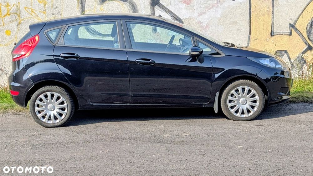 Ford Fiesta - 10