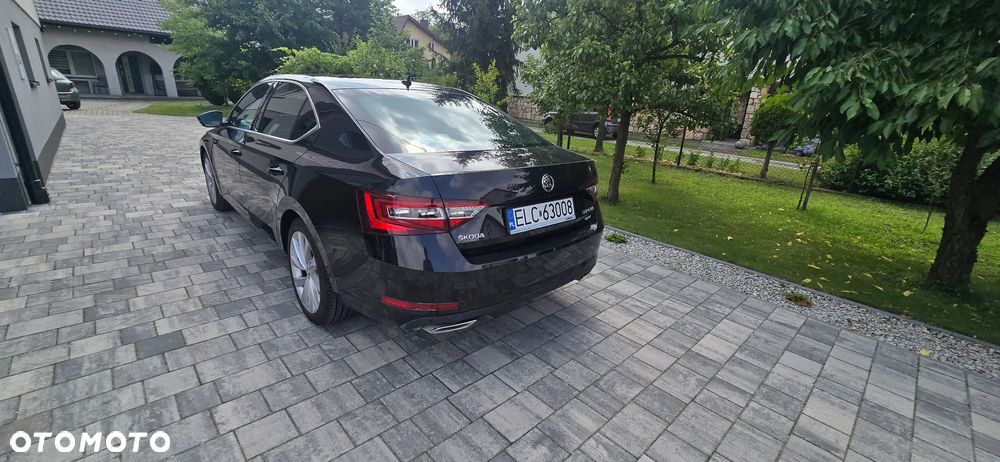 Skoda Superb 2.0 TSI 4x4 L&K DSG - 4
