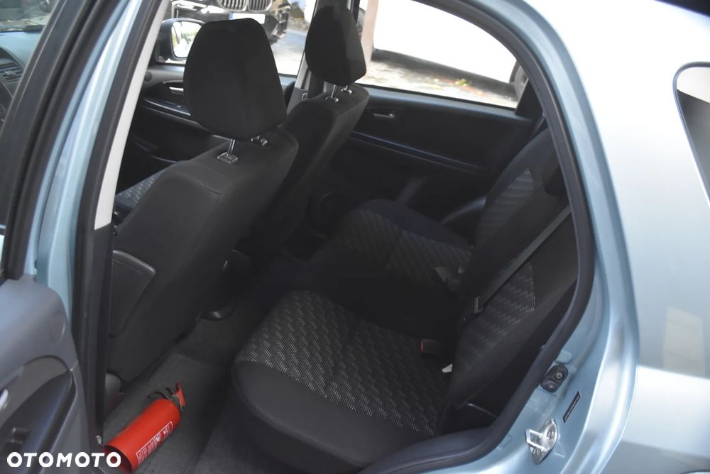 Suzuki SX4 2.0 4WD - 10