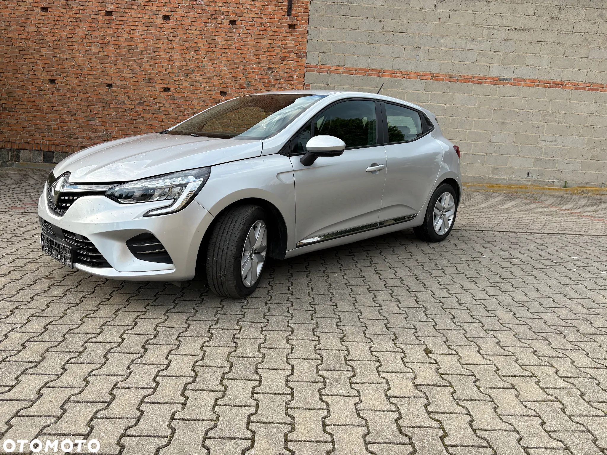 Renault Clio - 2