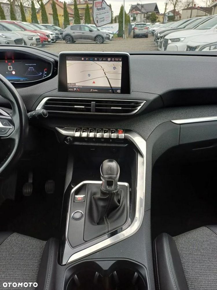 Peugeot 5008 1.2 PureTech Allure S&S - 28