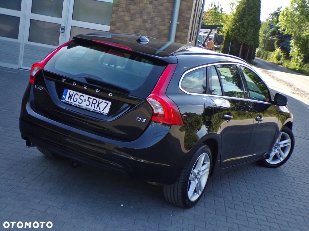 Volvo V60 D3 Summum - 14