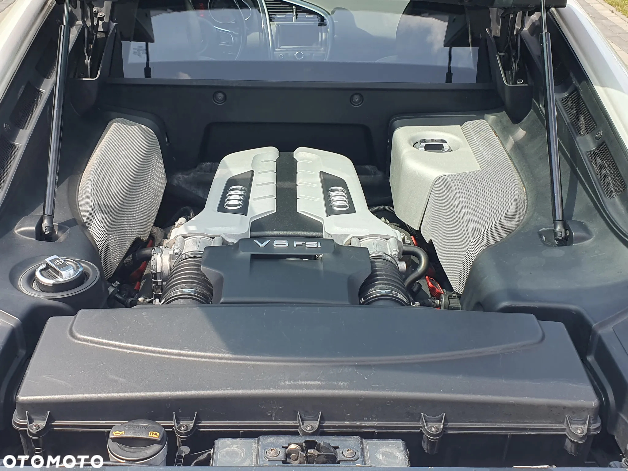 Audi R8 4.2 Quattro R tronic - 15