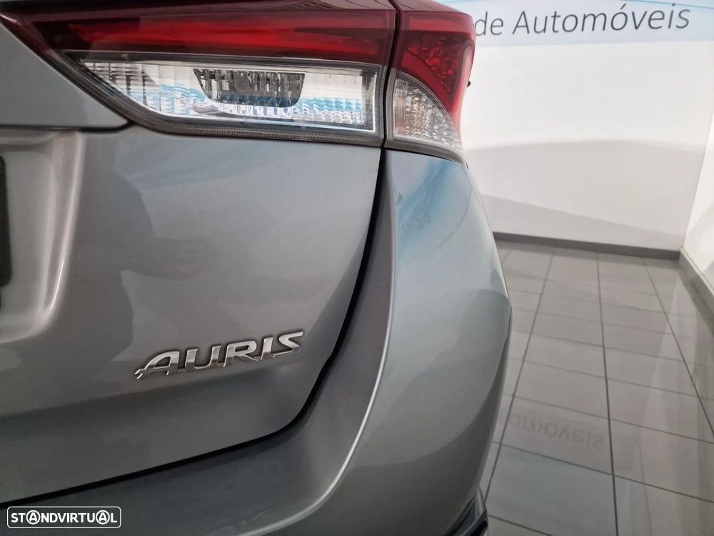 Toyota Auris Touring Sports - 7