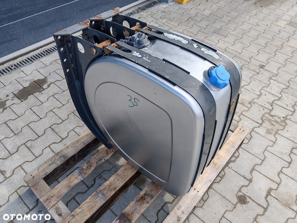 ZBIORNIK ADBLUE VOLVO FH FM 21065425 - 2