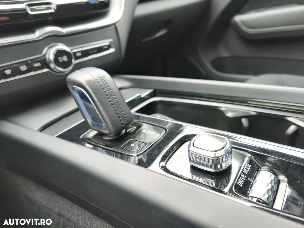 Volvo XC 60 Recharge T6 Twin Engine eAWD Inscription Expression - 22