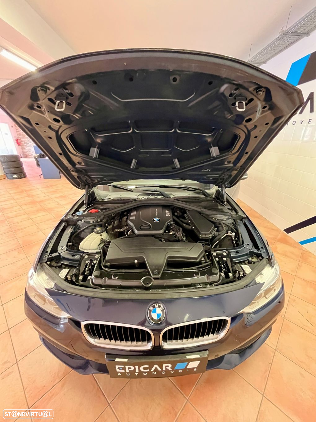 BMW 318 d Touring Advantage - 4