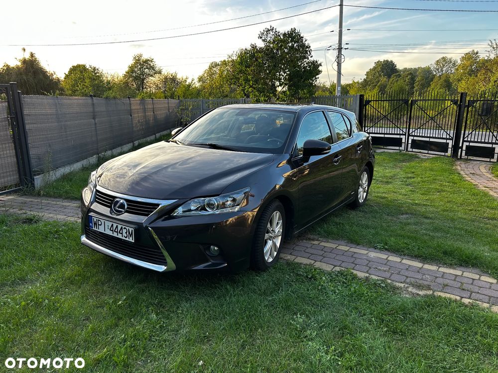 Lexus CT 200h - 1