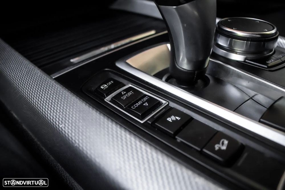 BMW X5 xDrive40e - 24