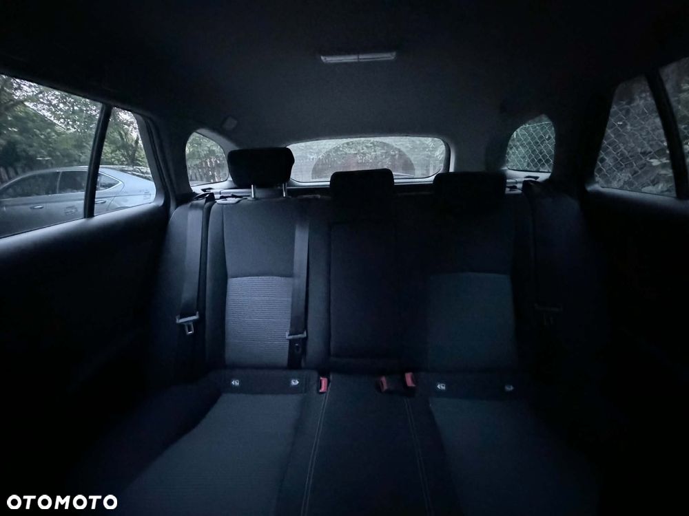 Toyota Avensis 1.8 Premium MS - 4