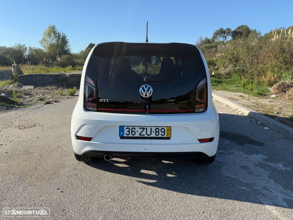 Volkswagen Up 2020 photo 4