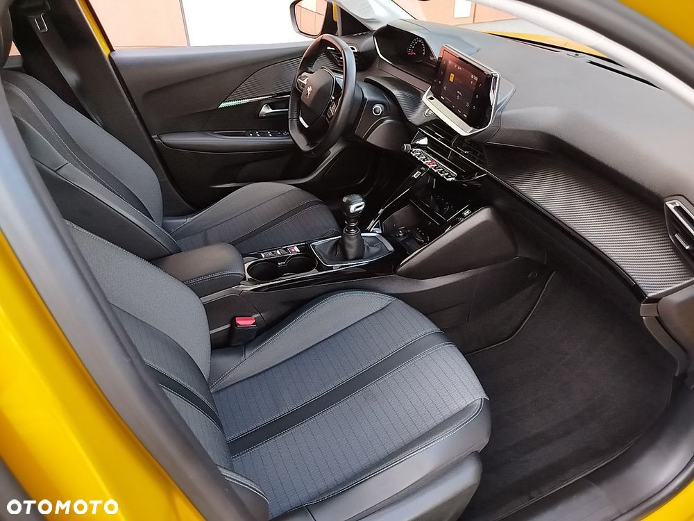 Peugeot 208 TURBO 100 Allure - 10