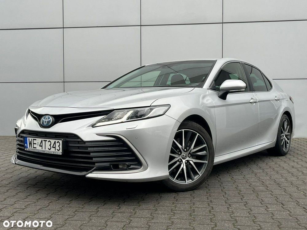 Toyota Camry - 2
