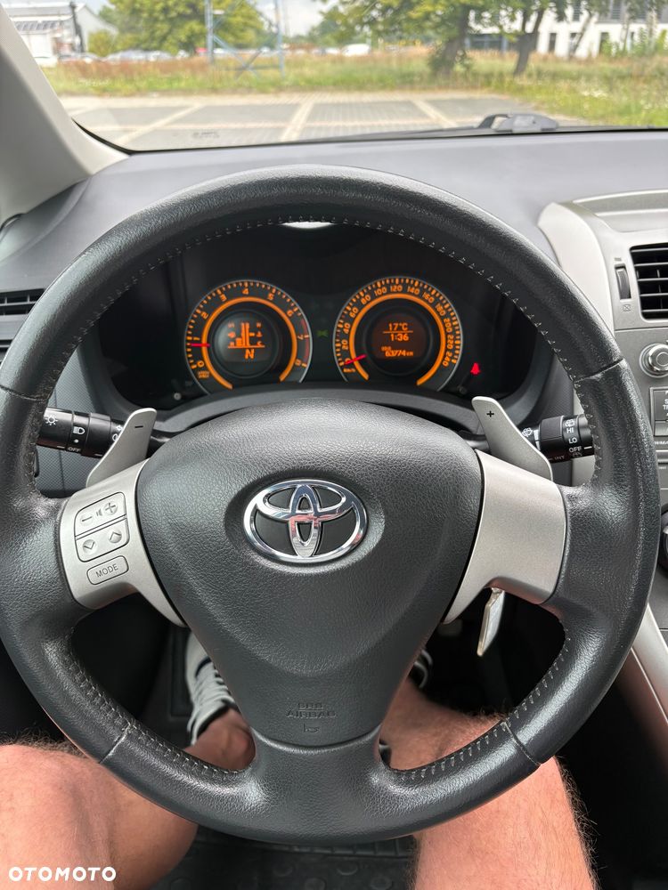 Toyota Auris 1.6 VVT-i Sol MM - 17
