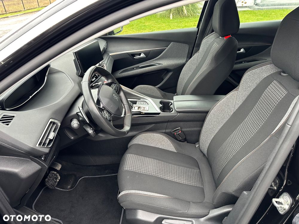 Peugeot 3008 1.5 BlueHDi Active Pack S&S EAT8 - 16