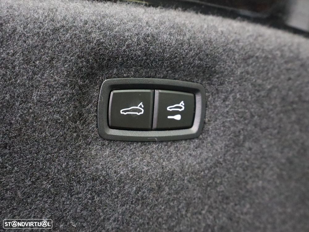 Porsche Taycan Standard - 26