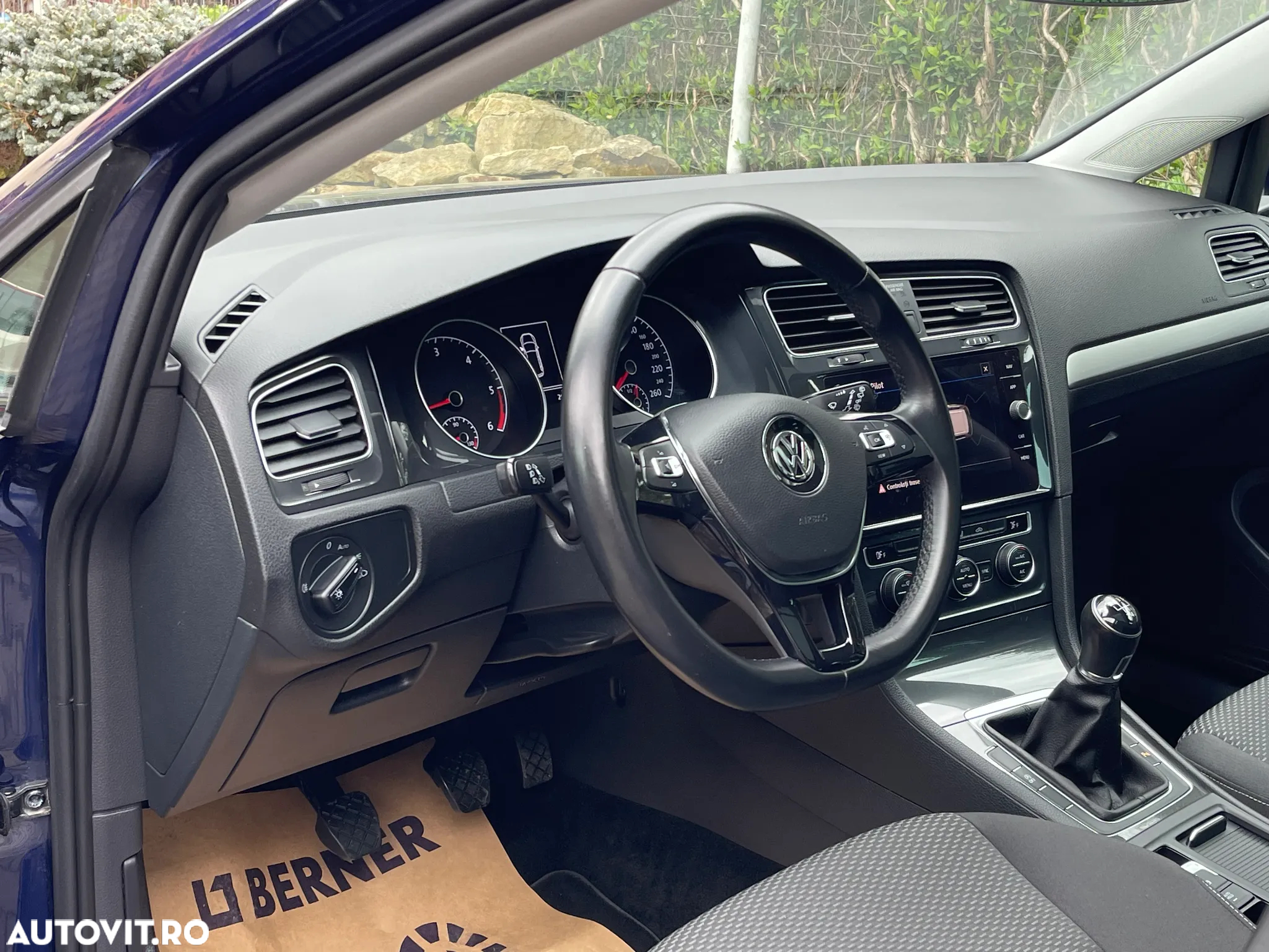 Volkswagen Golf 1.6 TDI Comfortline - 21