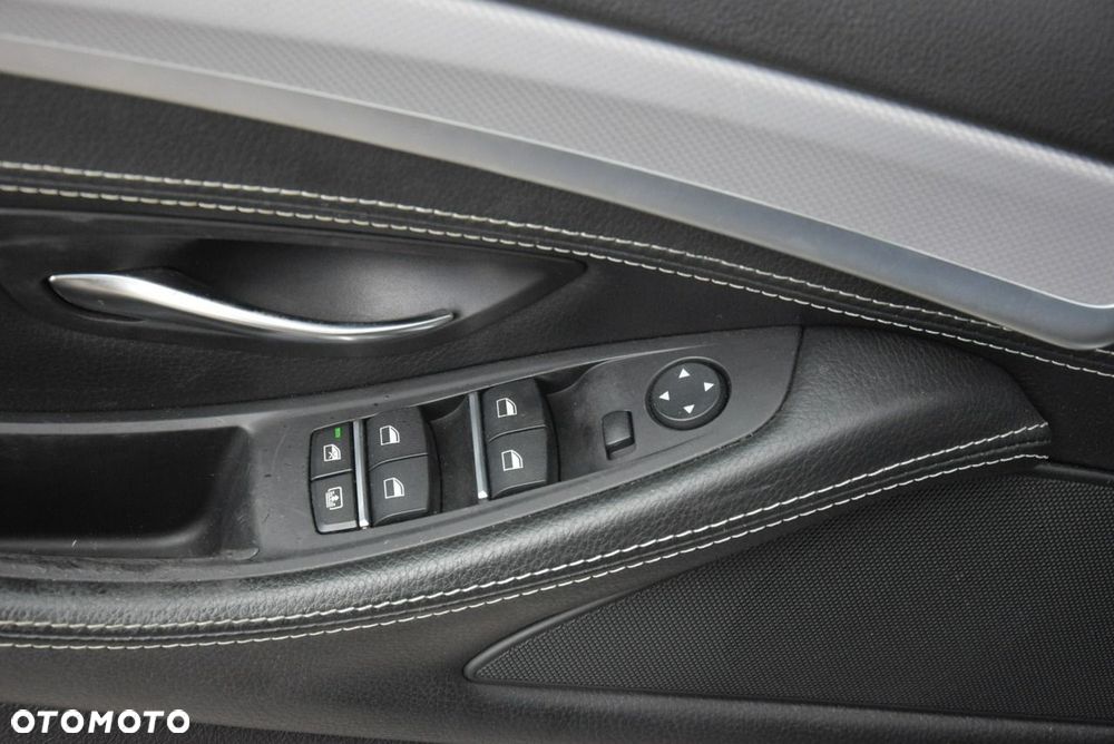 BMW Seria 5 - 26