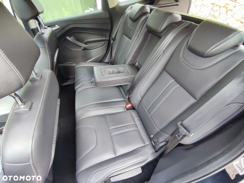 Ford Kuga 2.0 TDCi 4x4 Titanium - 26