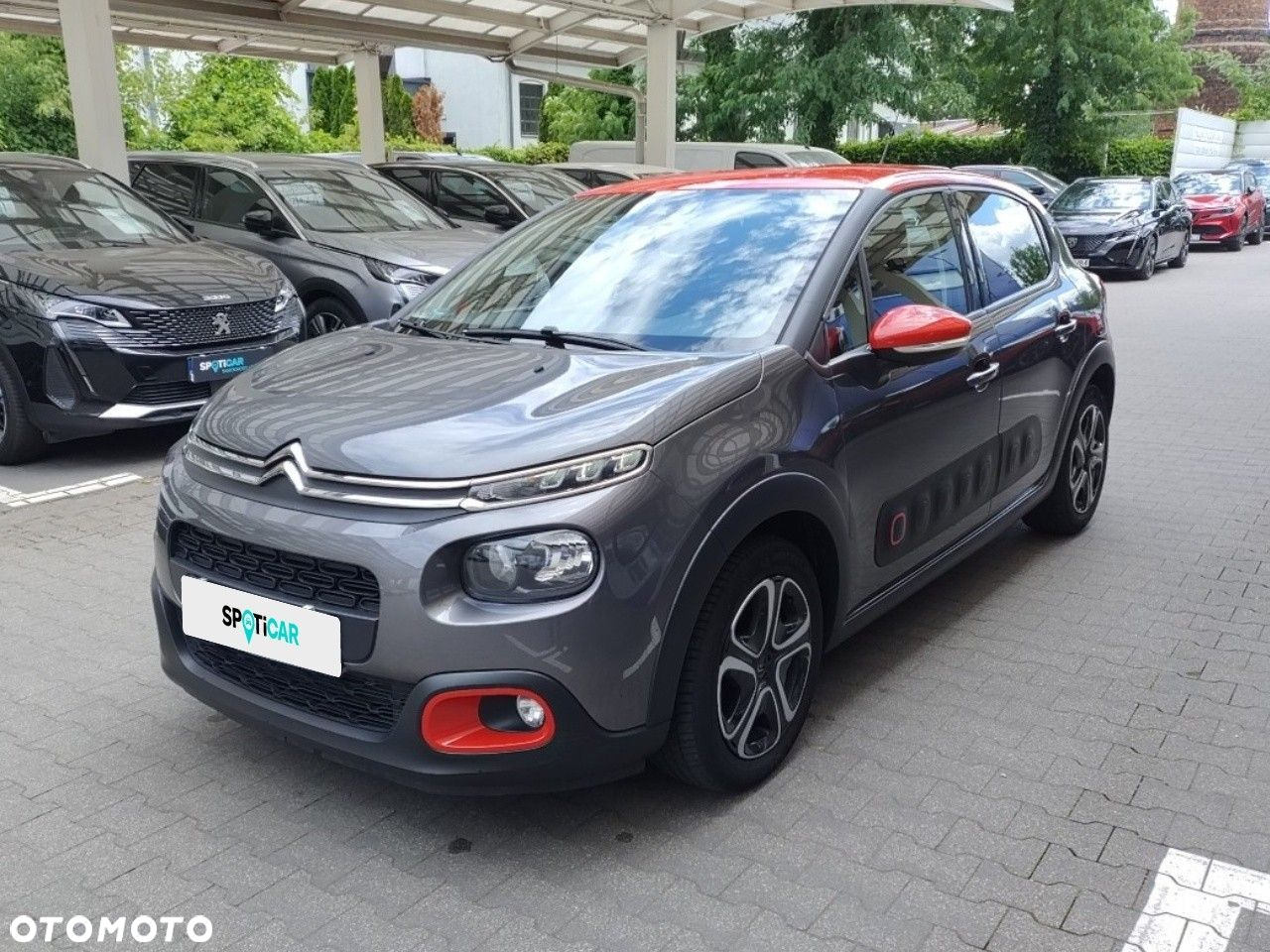 Citroën C3 1.2 PureTech GPF Shine - 21