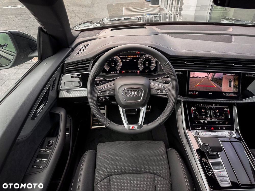 Audi Q8 - 24