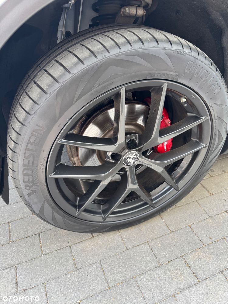Alfa Romeo Stelvio 2.0 Turbo B-Tech Edition Q4 - 16