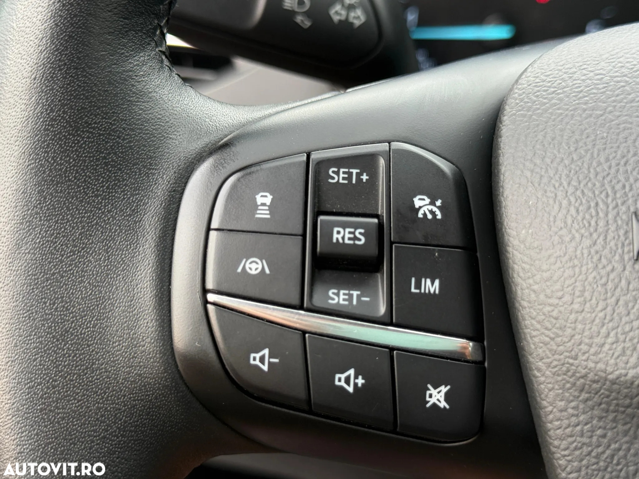 Ford Focus - 21