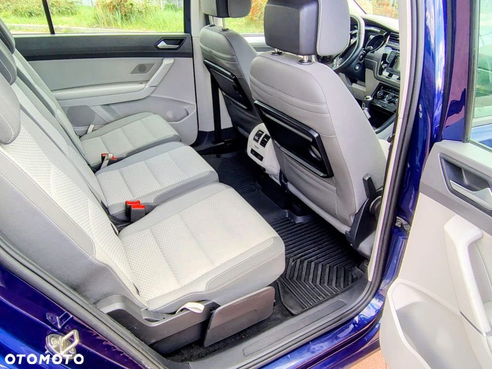 Volkswagen Touran 1.6 TDI BMT Comfortline - 13