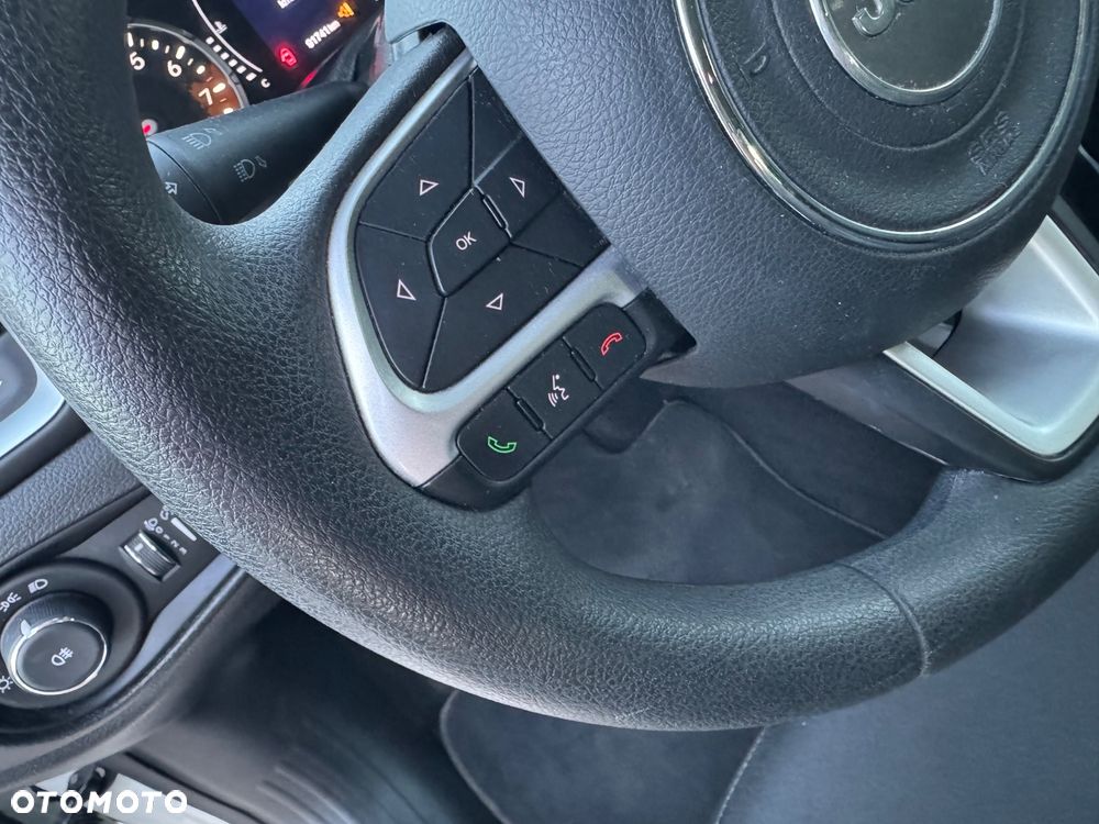 Jeep Renegade 1.6 E-TorQ Sport - 24