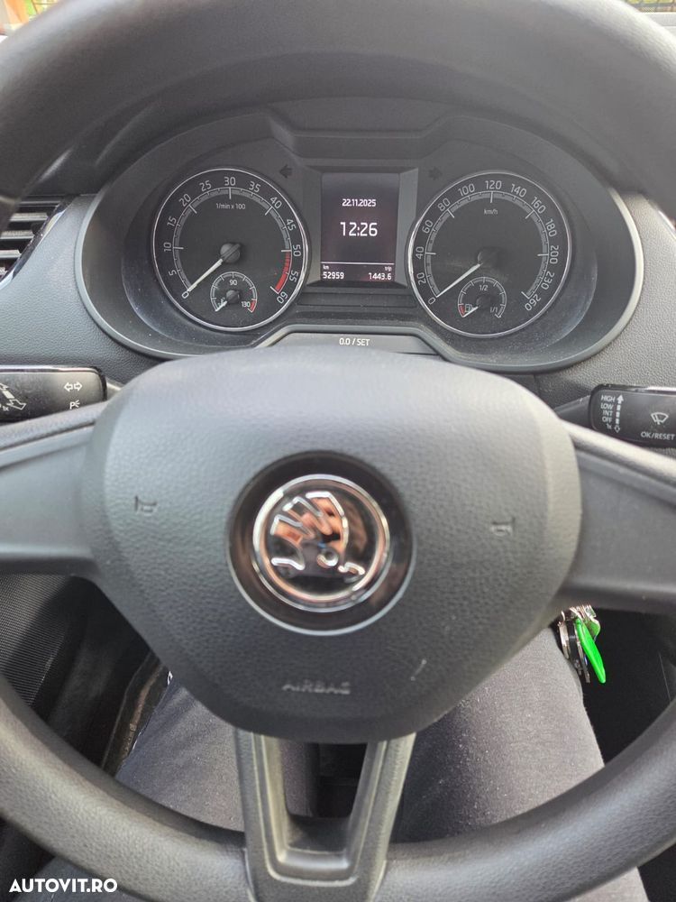 Skoda Octavia 1.6 TDI Active - 8